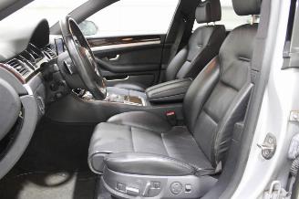 Audi S8  picture 11