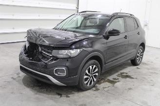 Damaged car Volkswagen T-Cross  2022/3