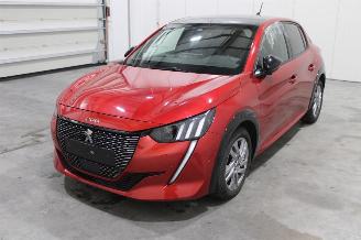 krockskadad bil auto Peugeot 208  2020/10