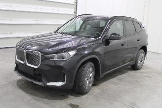 uszkodzony samochody osobowe BMW iX1  2025/11