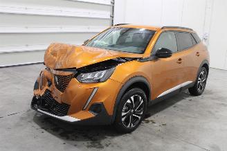 krockskadad bil auto Peugeot e-2008  2023/5