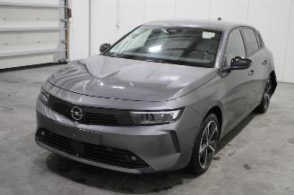 uszkodzony samochody osobowe Opel Astra  2023/7