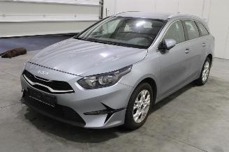 skadebil auto Kia Cee d cee'd 2022/1