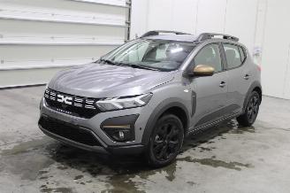 uszkodzony samochody osobowe Dacia Sandero  2024/8