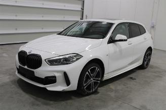 Autoverwertung BMW 1-serie 118 2023/2