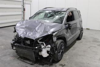 disassembly passenger cars Skoda Karoq  2022/8