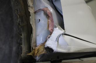 Peugeot 208  picture 20
