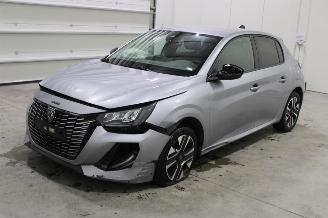 Schadeauto Peugeot 208  2024/2