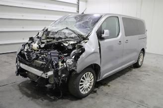 krockskadad bil auto Toyota ProAce City 2024/5