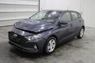 krockskadad bil auto Hyundai I-20 i20 2022/8