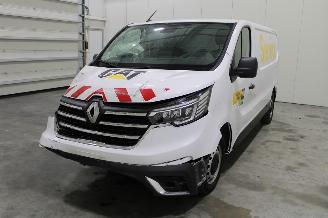 Vrakbiler auto Renault Trafic  2025/1