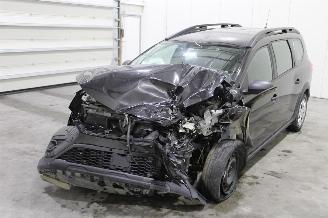 damaged passenger cars Dacia Jogger  2025/5