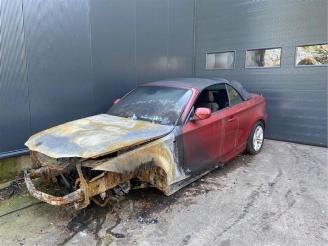 Vrakbiler auto BMW 1-serie 1 serie (E88), Cabrio, 2007 / 2013 118d 16V 2011/9