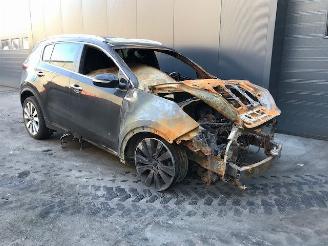 Salvage car Kia Sportage (QL) Terreinwagen 2017 1.7 CRDi 115 16V 4x2 Jeep/SUV  Diesel 1.685cc 85kW 2017/6