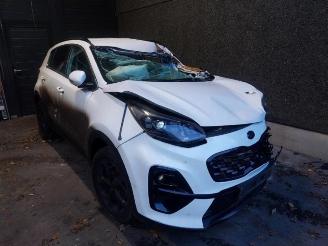 Salvage car Kia Sportage  2021/10