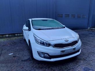 Salvage car Kia Cee d Cee'd Sportswagon (JDC5), Combi, 2012 / 2018 1.4i CVVT 16V 2013/4