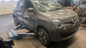 Coche siniestrado Renault Twingo Twingo III (AH), Hatchback 5-drs, 2014 / 2024 1.0 SCe 70 12V 2016/6
