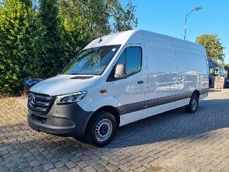 Schadeauto Mercedes Sprinter PRO 317 Maxi LED Navi Stoelverw 2025/1