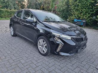 skadebil auto Renault Clio 1.0 TCE 90 Airco Navi 2024/8