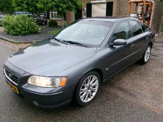  Volvo S-60 2.4 D 5 MOMENTUM 2005/6