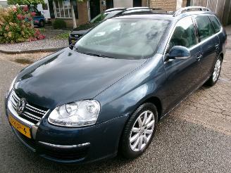 Vaurioauto  passenger cars Volkswagen Golf 1.4 TSI COMFORTLINE 2009/1