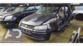 rozbiórka samochody osobowe Fiat Stilo Stilo (192A/B), Hatchback, 2001 / 2007 1.4 16V 2005