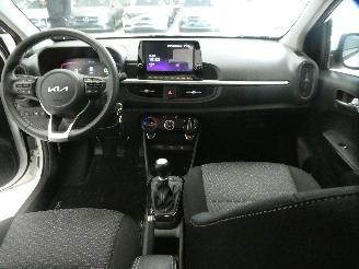 Kia Picanto  picture 13