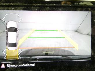 Volkswagen Passat GTE picture 16