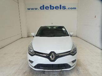 krockskadad bil auto Renault Clio  2019/9