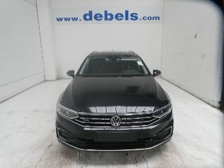 skadebil auto Volkswagen Passat GTE 2020/2