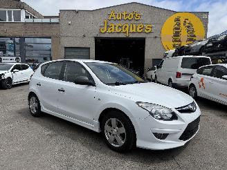 Damaged car Hyundai I-30  2011/2