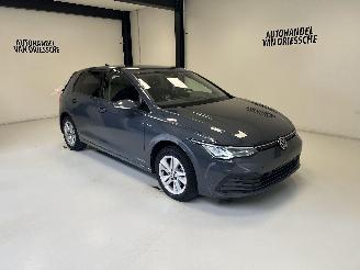 Schadeauto Volkswagen Golf DSG 2023/4