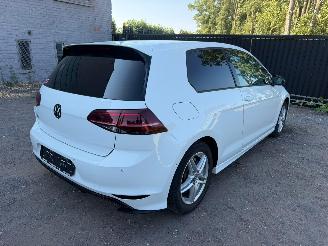 Volkswagen Golf HIGHLINE R-LINE picture 16