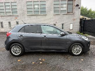 Coche accidentado Kia Rio 1.0 2017/7