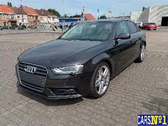 krockskadad bil auto Audi A4  2015/4