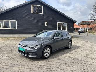 Unfallwagen Volkswagen Golf 8 TSI 110 PK NAVI CLIMA VIRT DASH PDC CRUISE B.J 10-2020 2020/10