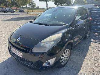  Renault Scenic  2011/4