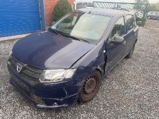 skadebil auto Dacia Sandero  2014/6