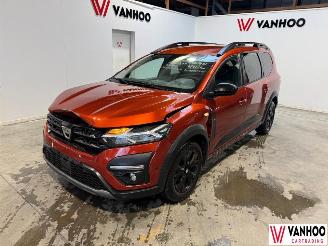 krockskadad bil auto Dacia Jogger  2022/12