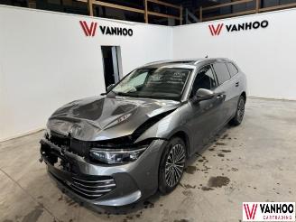 Vaurioauto  passenger cars Volkswagen Passat  2025/4