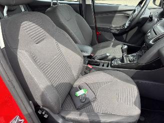 Ford Focus  picture 10