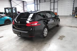 Peugeot 308 SW picture 5