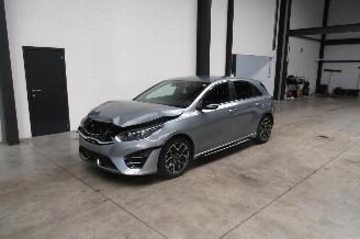 damaged passenger cars Kia Ceed GT LINE 2025/4