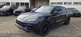 uszkodzony samochody osobowe Porsche Cayenne  2024/9