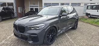 damaged passenger cars BMW X5  2022/12