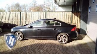 rozbiórka samochody osobowe Volvo S-60 S60 II (FS), Sedan, 2010 / 2018 1.6 DRIVe,D2 2014