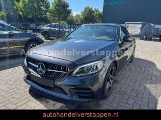 krockskadad bil auto Mercedes C-klasse Canrio AMG SPORT Night-Paket Comand 2021/9