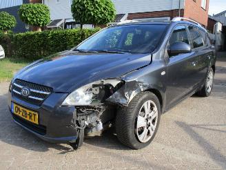 Auto incidentate Kia Cee d 1.6 2007/12