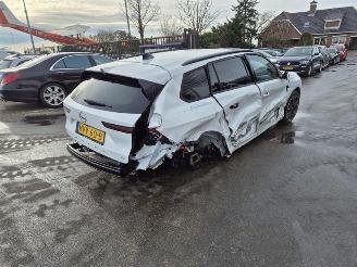 krockskadad bil auto Opel Astra SportsTourer Electric 2025/7