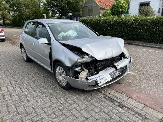 Vrakbiler auto Volkswagen Golf 1.6 FSi 2007/4
